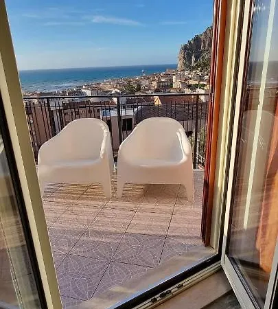 Vittoria Apartment *